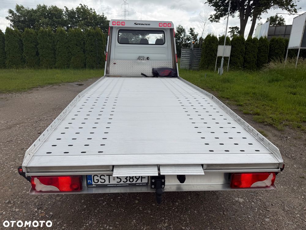 Mercedes-Benz Sprinter - 10