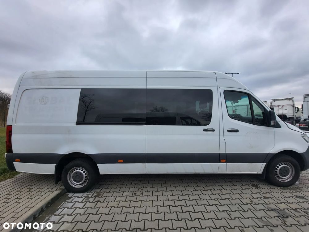 Mercedes-Benz Sprinter - 4