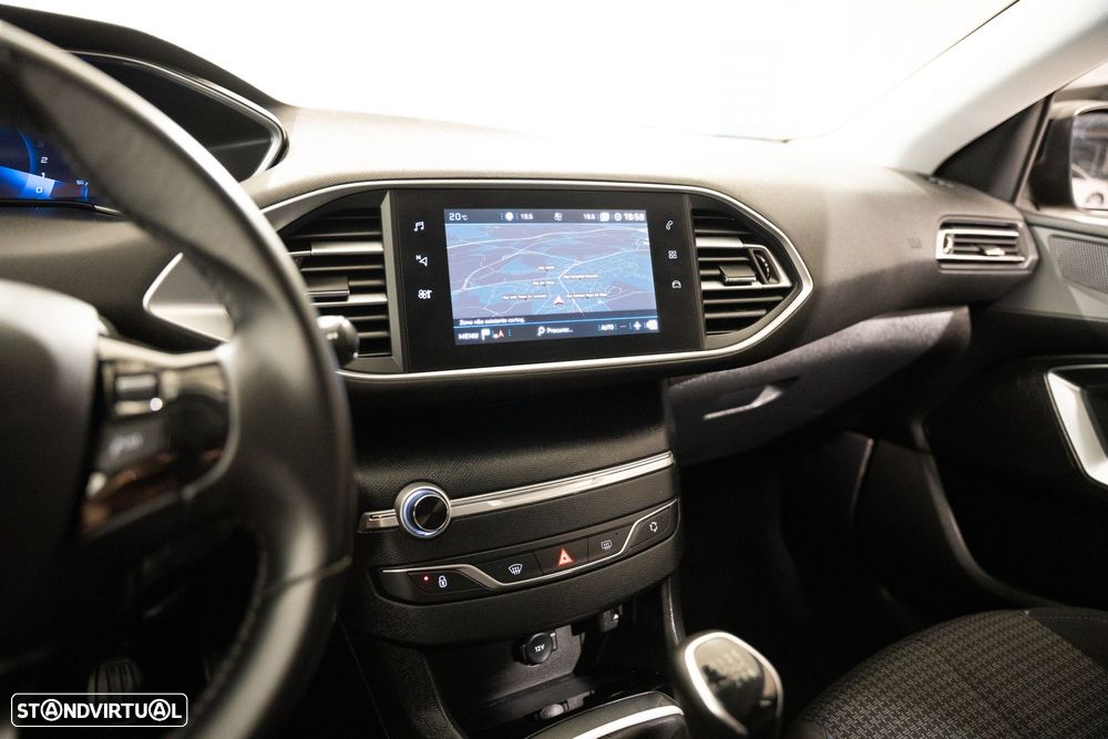 Peugeot 308 1.2 PureTech Style - 10