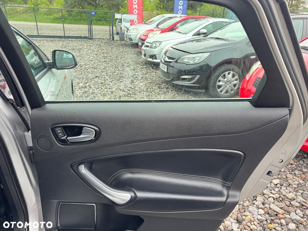 Ford Mondeo 1.8 TDCi Titanium X - 19