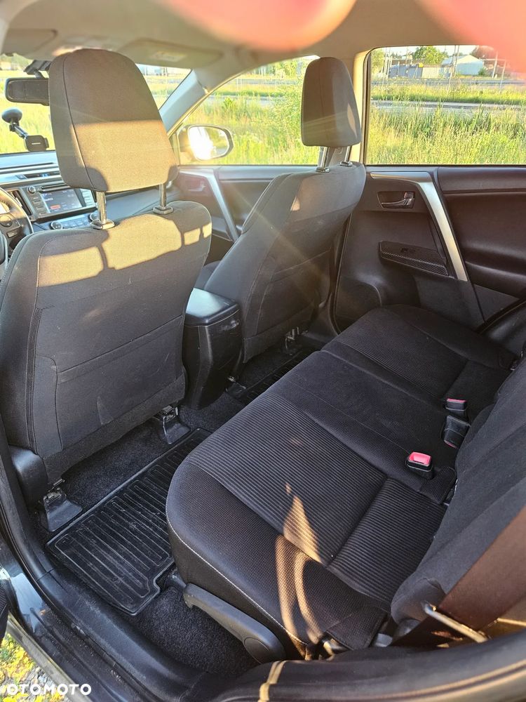 Toyota RAV4 2.2 D-4D Premium - 19