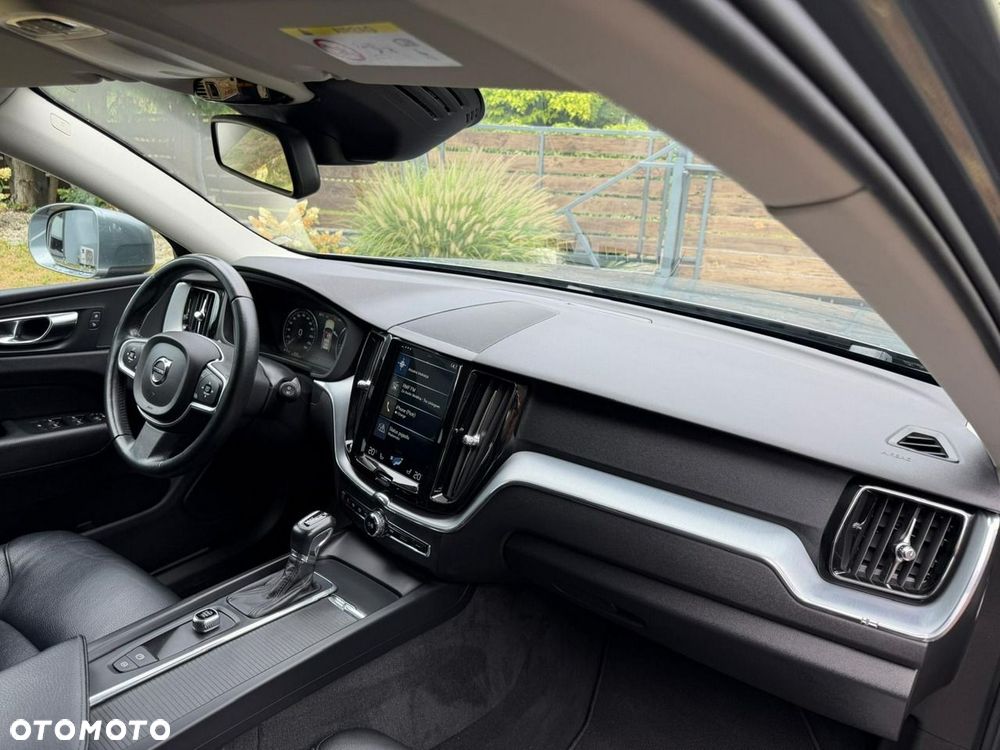 Volvo XC 60 D4 SCR Momentum - 11