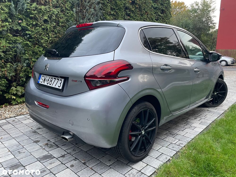 Peugeot 208 - 7