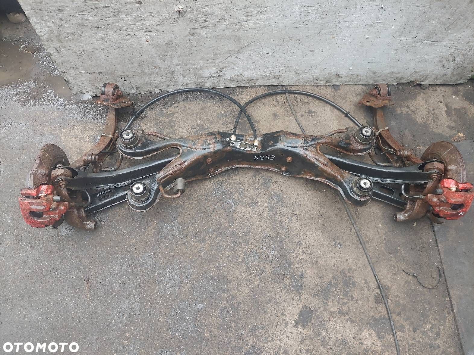 SANKI ZAWIESZENIA TYŁ BELKA TYŁ TYLNA WAHACZE ZACISKI SAAB 9-5 I SEDAN - 1