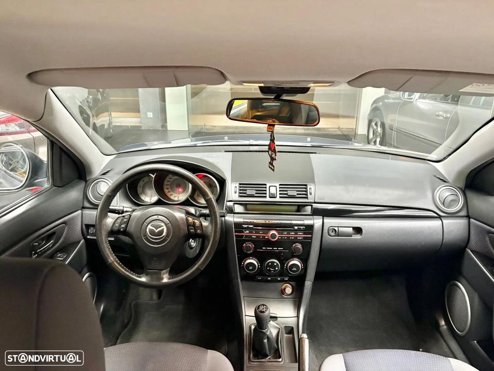 Mazda 3 Sedan MZ-CD 1.6 Exclusive Plus - 11