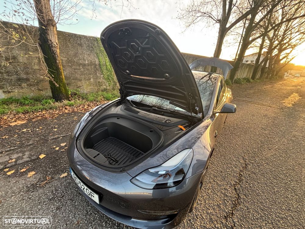 Tesla Model 3 Long Range Tração Traseira - 31
