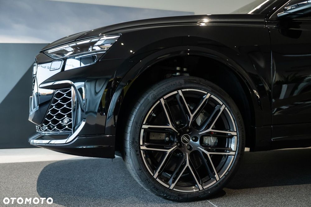 Audi RS Q8 - 5