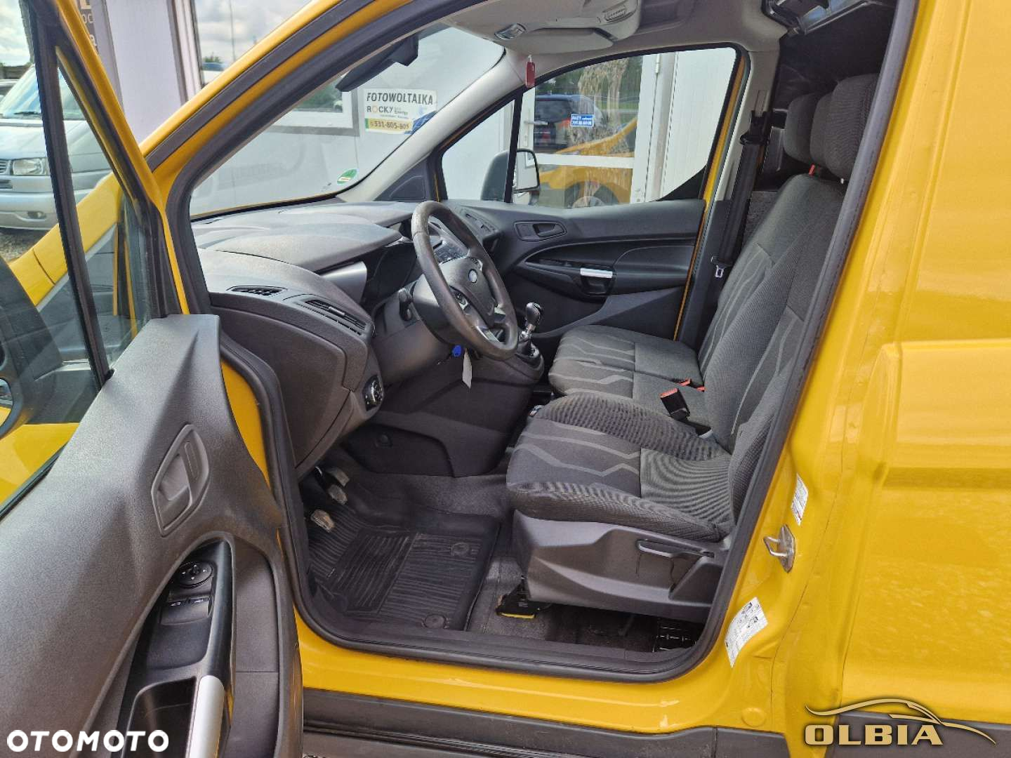 Ford Transit Connect - 19
