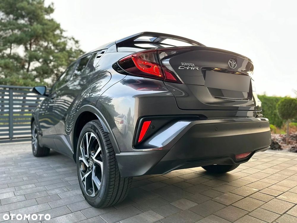 Toyota C-HR - 16