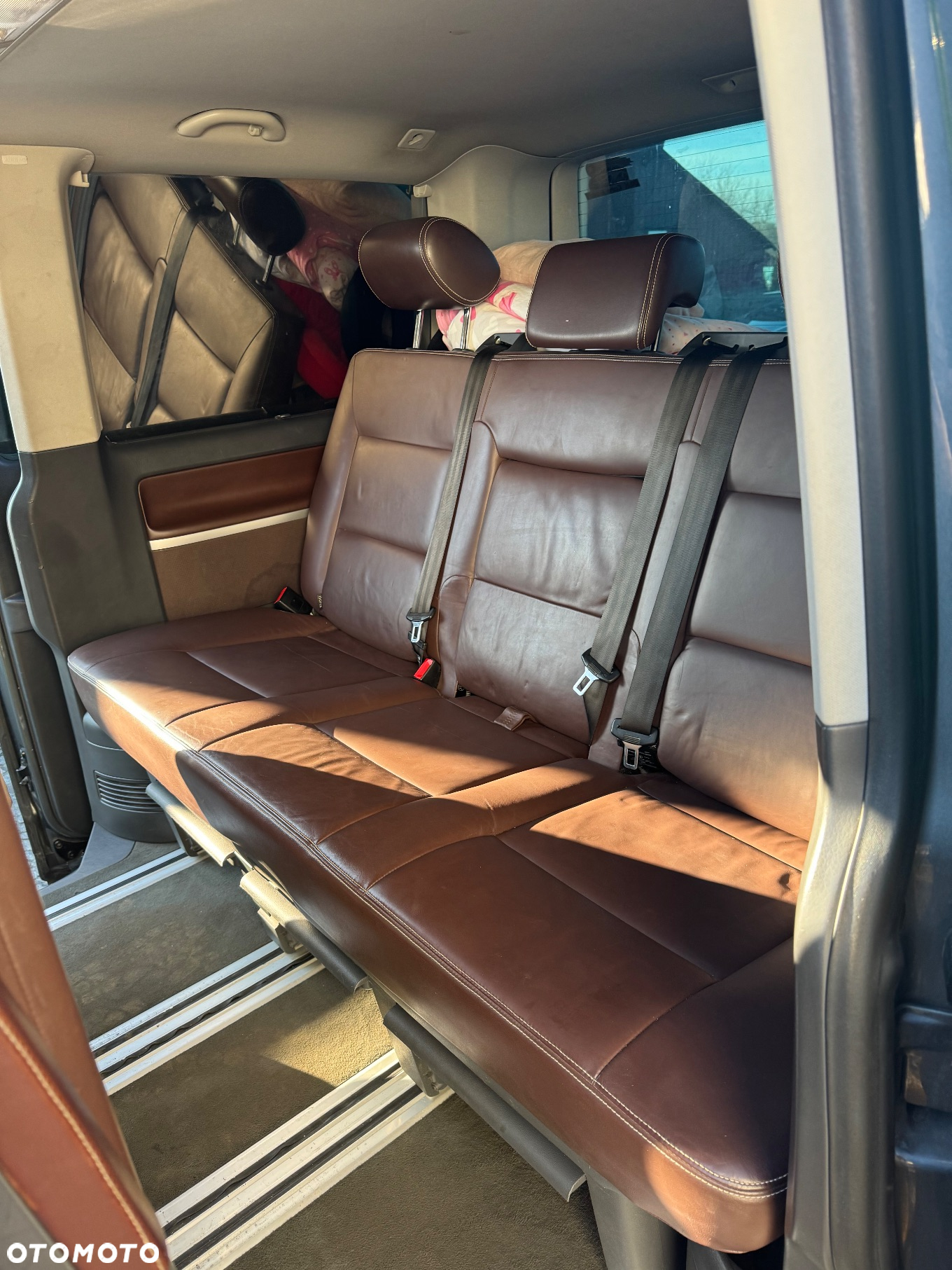 Volkswagen Multivan - 14