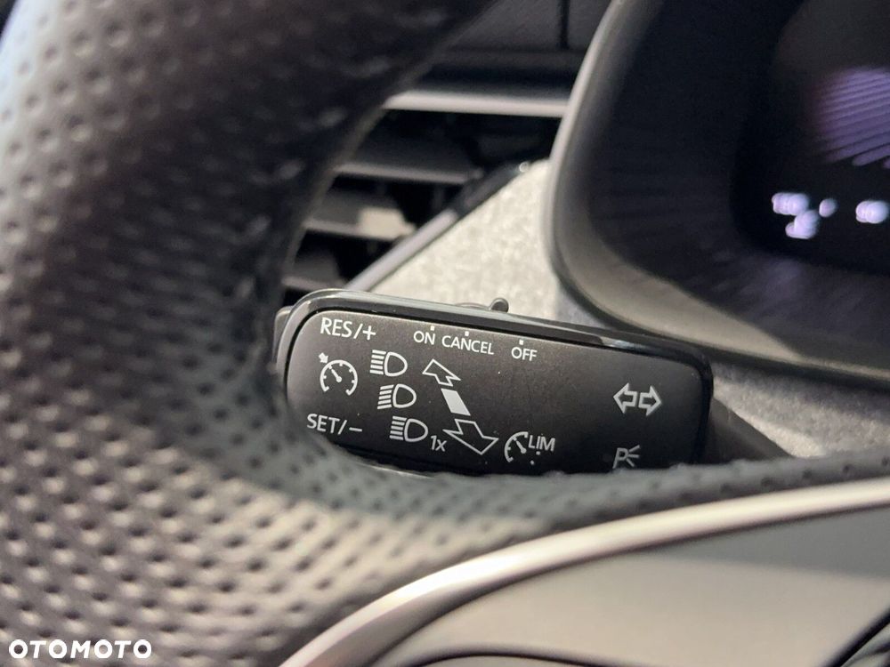 Skoda Kamiq 1.0 TSI Selection - 32