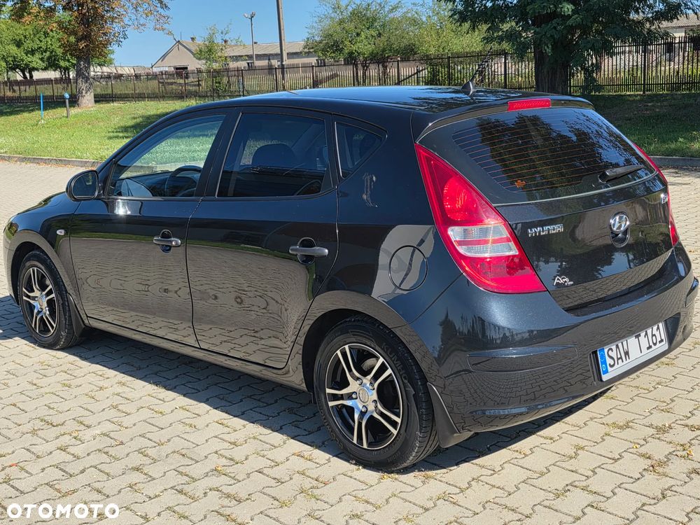 Hyundai i30 1.4 Base - 3