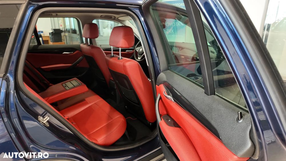 BMW X1 sDrive20d xLine - 28