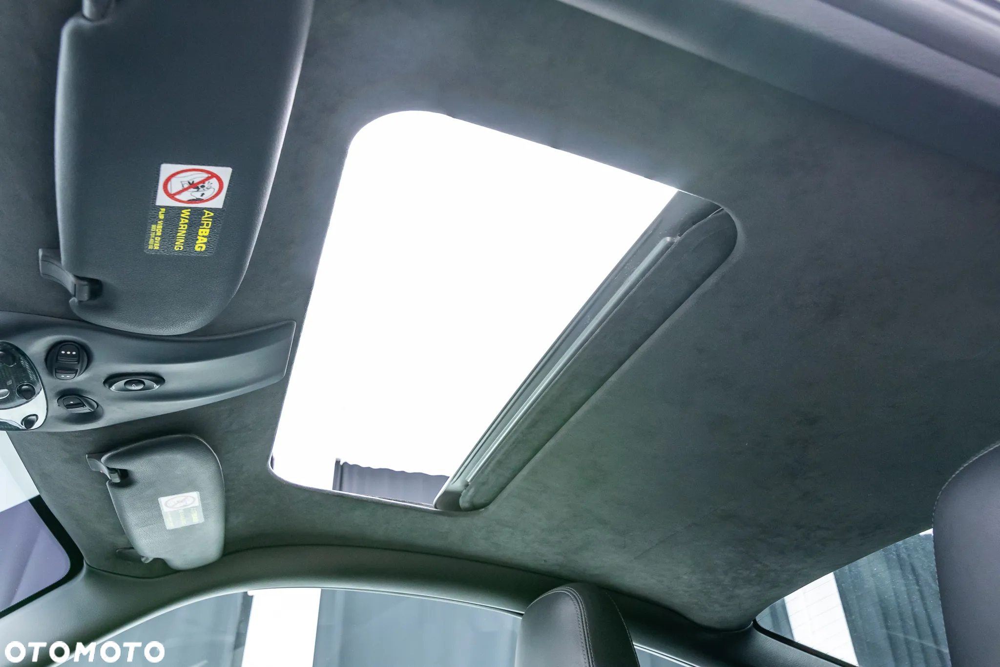 Porsche 911 Carrera 4 - 39