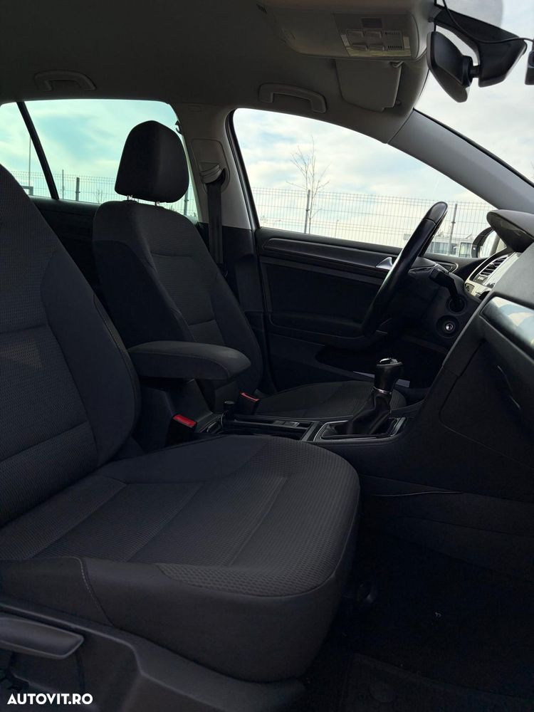 Volkswagen Golf 1.6 TDI Comfortline - 15