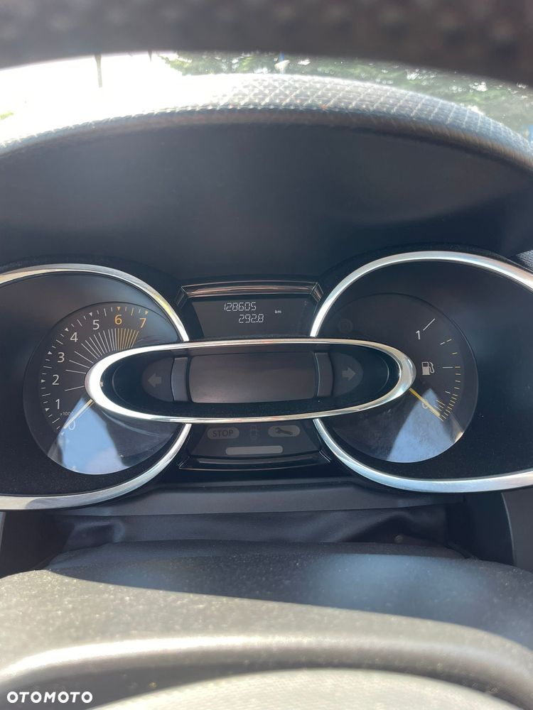 Renault Clio - 11