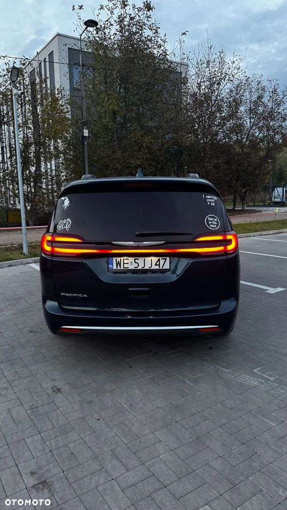 Chrysler Pacifica - 14