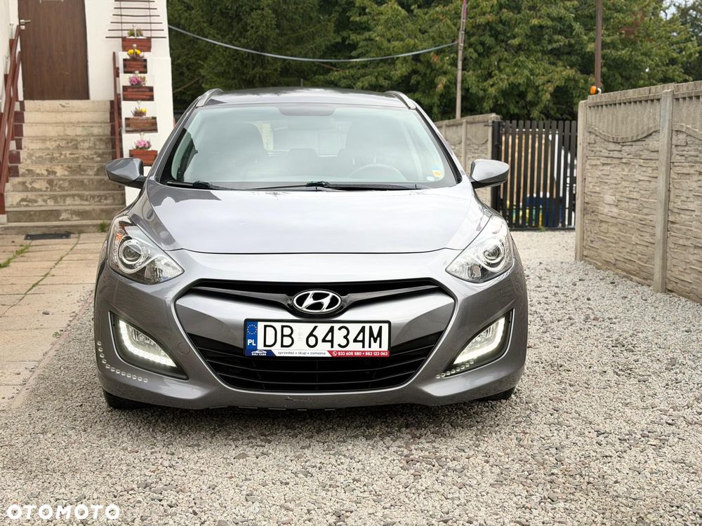 Hyundai i30 blue 1.6 CRDi Style - 10