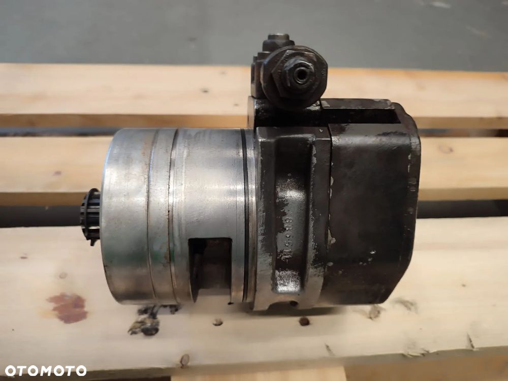 Pompa Rexroth P2VG1123030 R901028704 CLAAS AXION 830 C-MATIC - 2