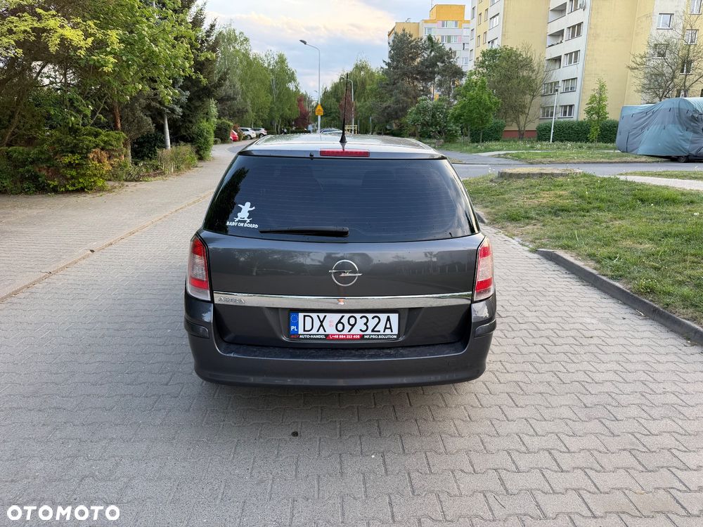 Opel Astra 1.6 Innovation - 4
