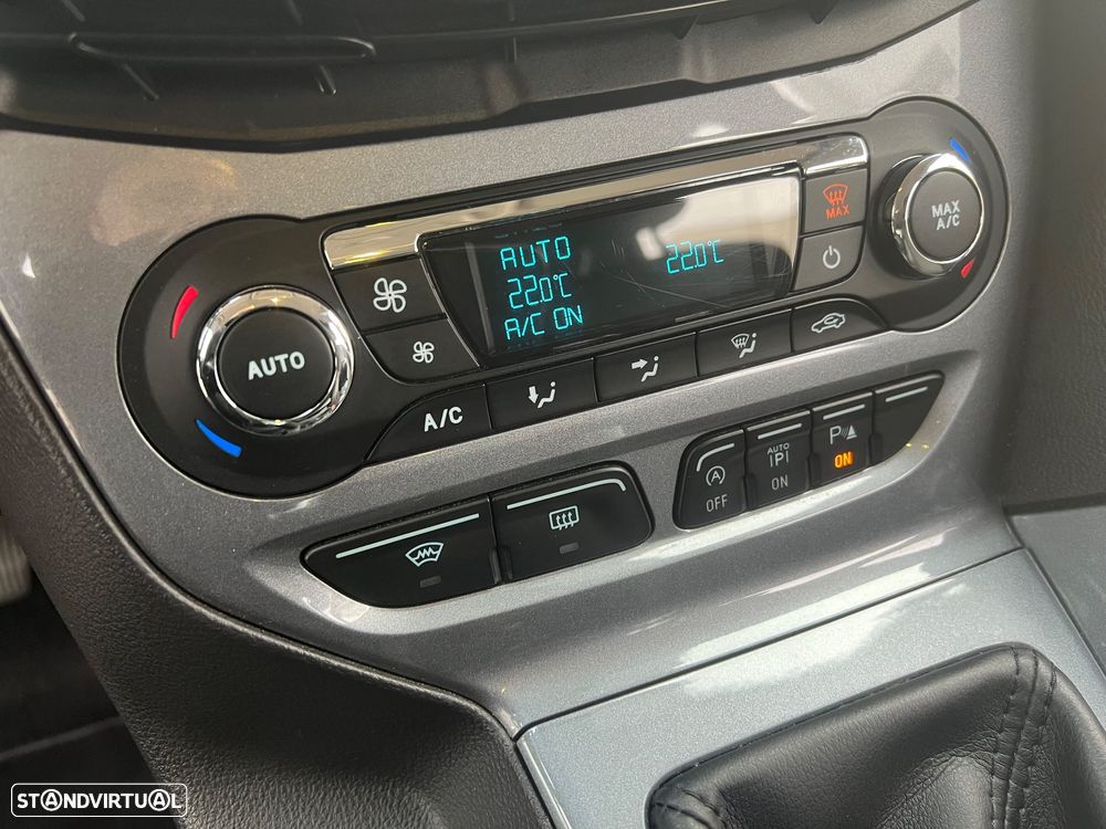 Ford Focus 1.0 SCTi Titanium Best - 12