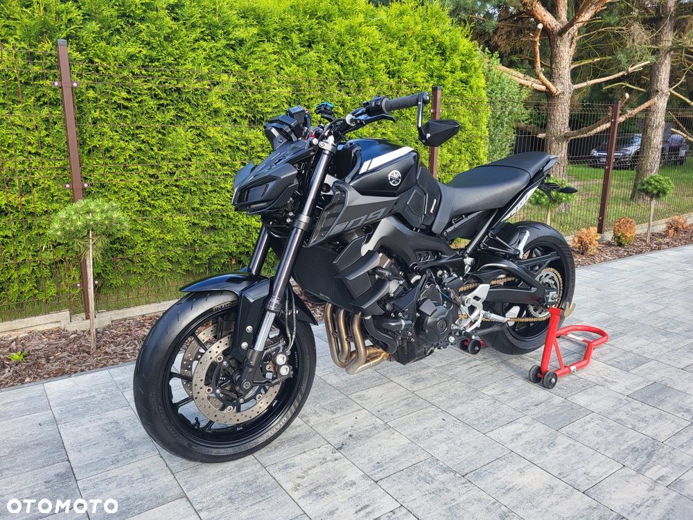 Yamaha MT - 16