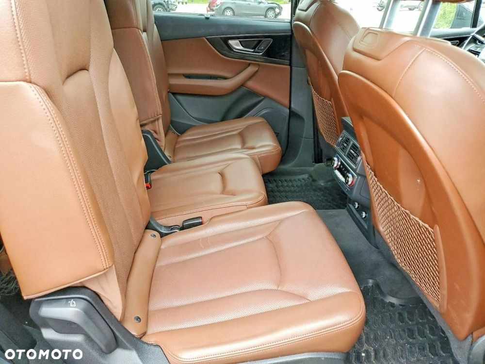 Audi Q7 3.0 TFSI Quattro Tiptronic - 9