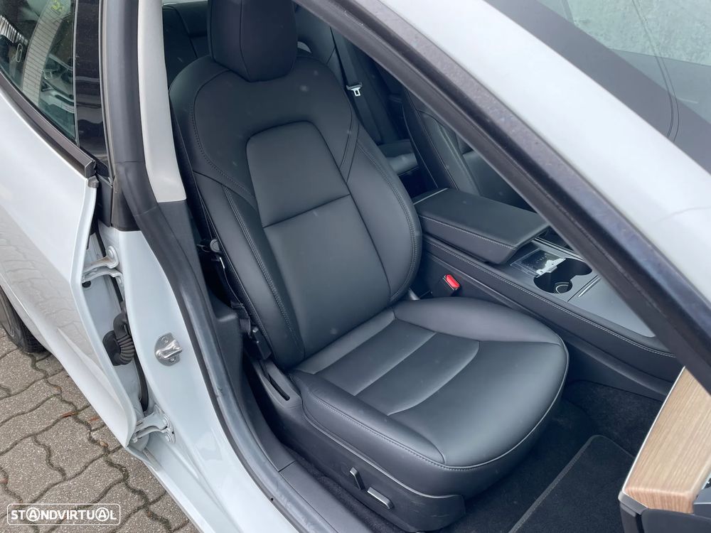 Tesla Model 3 Standard Range Plus RWD - 27