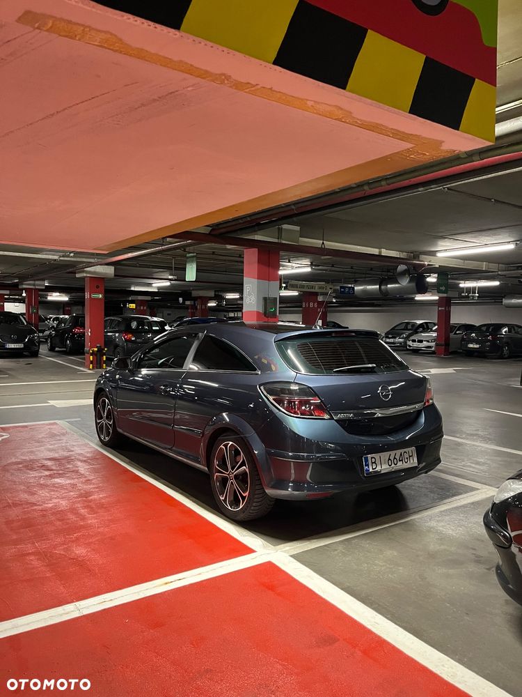 Opel Astra III GTC 1.6 Sport - 2