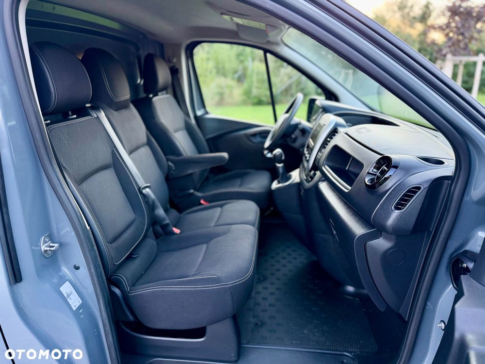 Renault Trafic - 16