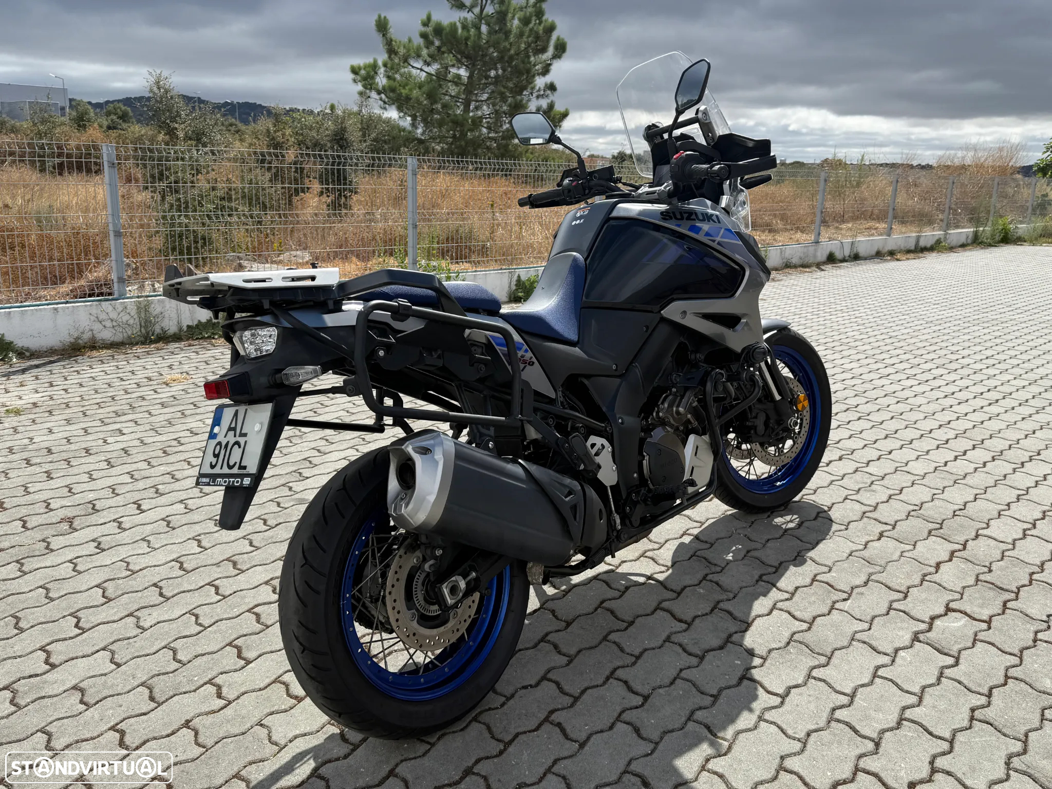 Suzuki DL DL V-Strom 1050 XT - 6
