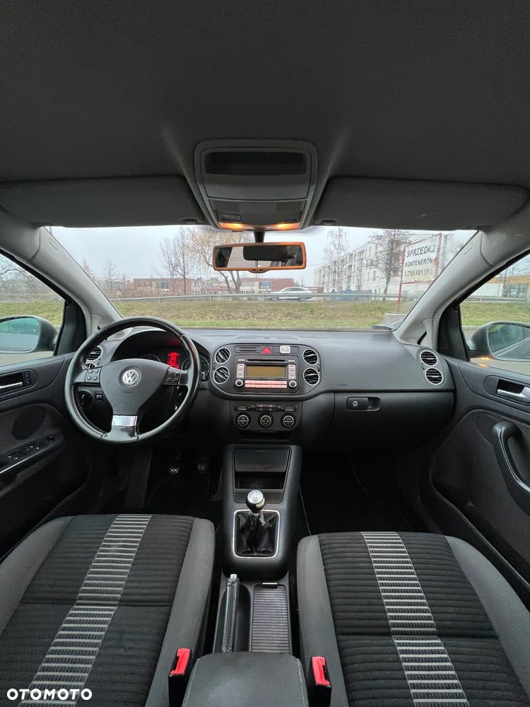 Volkswagen Golf Plus 1.9 TDI Trendline - 12