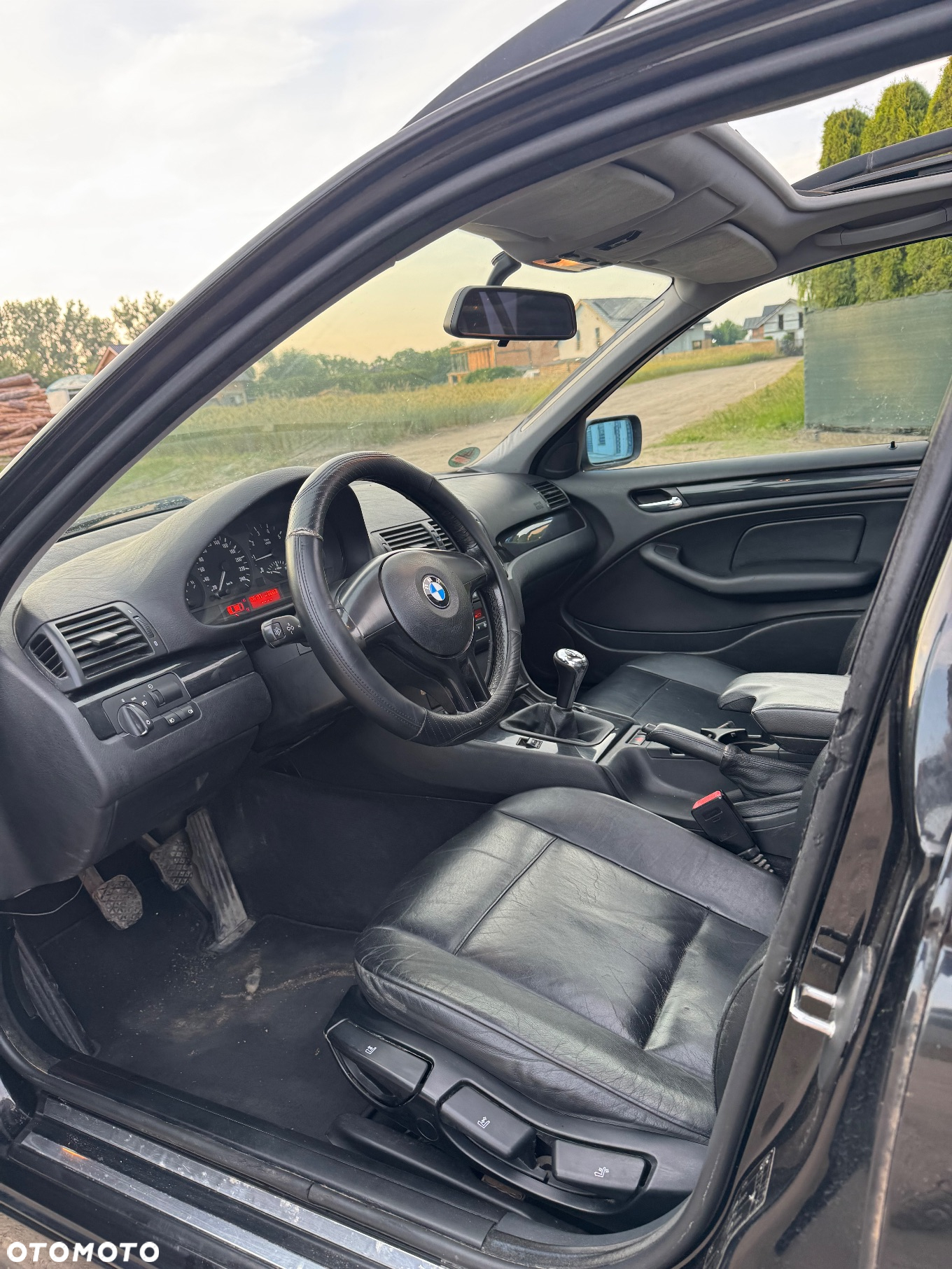 BMW Seria 3 325i - 14