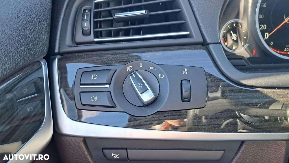 BMW Seria 5 520d AT - 21