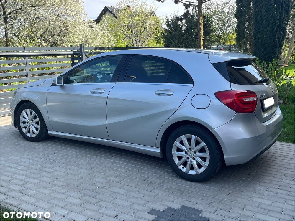 Mercedes-Benz Klasa A 180 BlueEfficiency Edition - 3