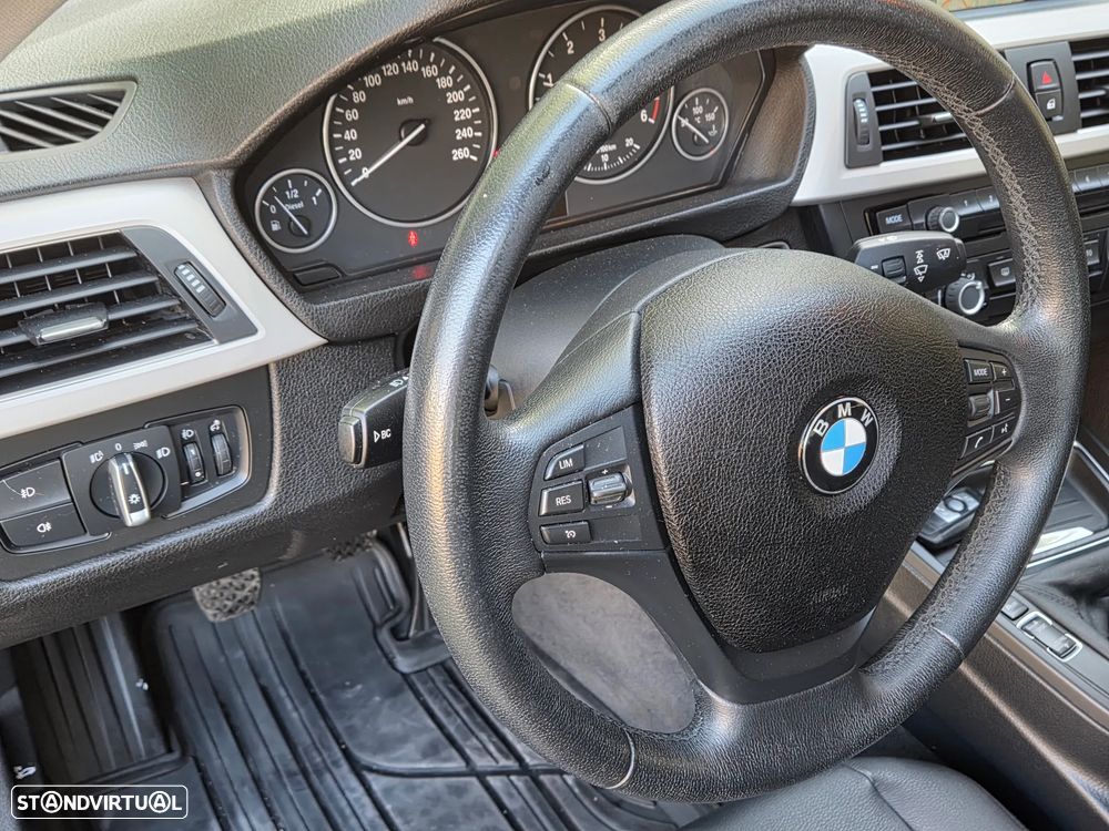 BMW 320 d EfficientDynamics Line Sport - 15