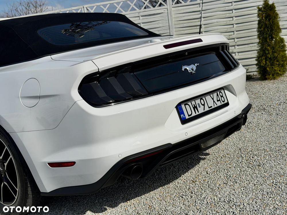 Ford Mustang Cabrio 2.3 Eco Boost - 28