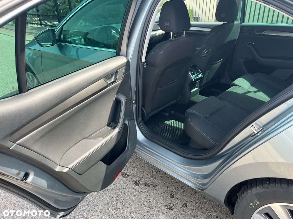 Skoda Superb 1.5 TSI Style DSG - 14