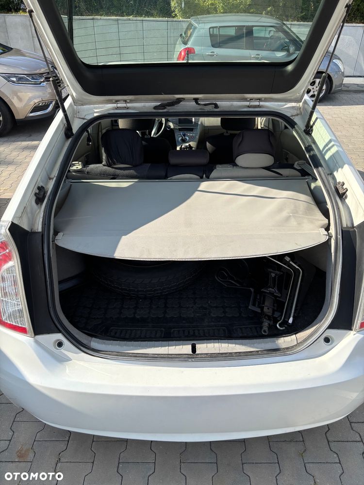 Toyota Prius 1.8 Hybrid Premium - 27