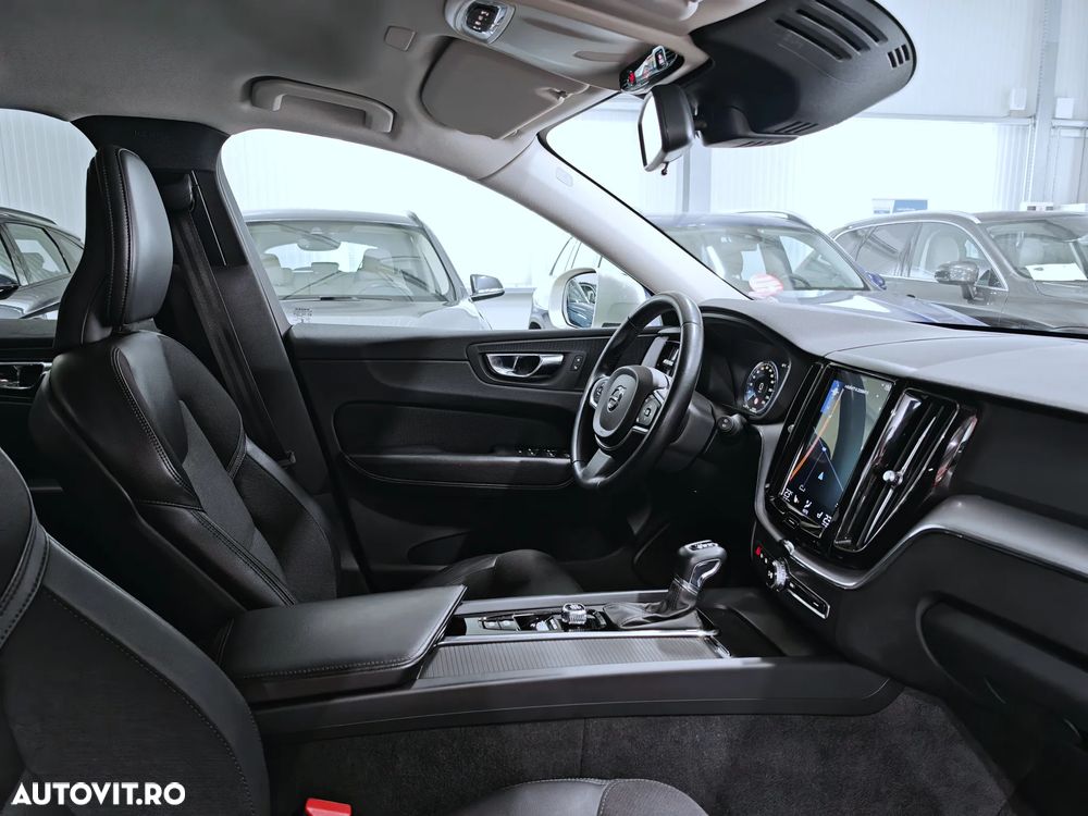 Volvo XC 60 D4 AWD Momentum - 7