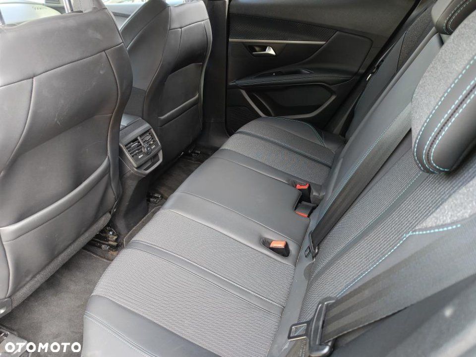 Peugeot 3008 - 17