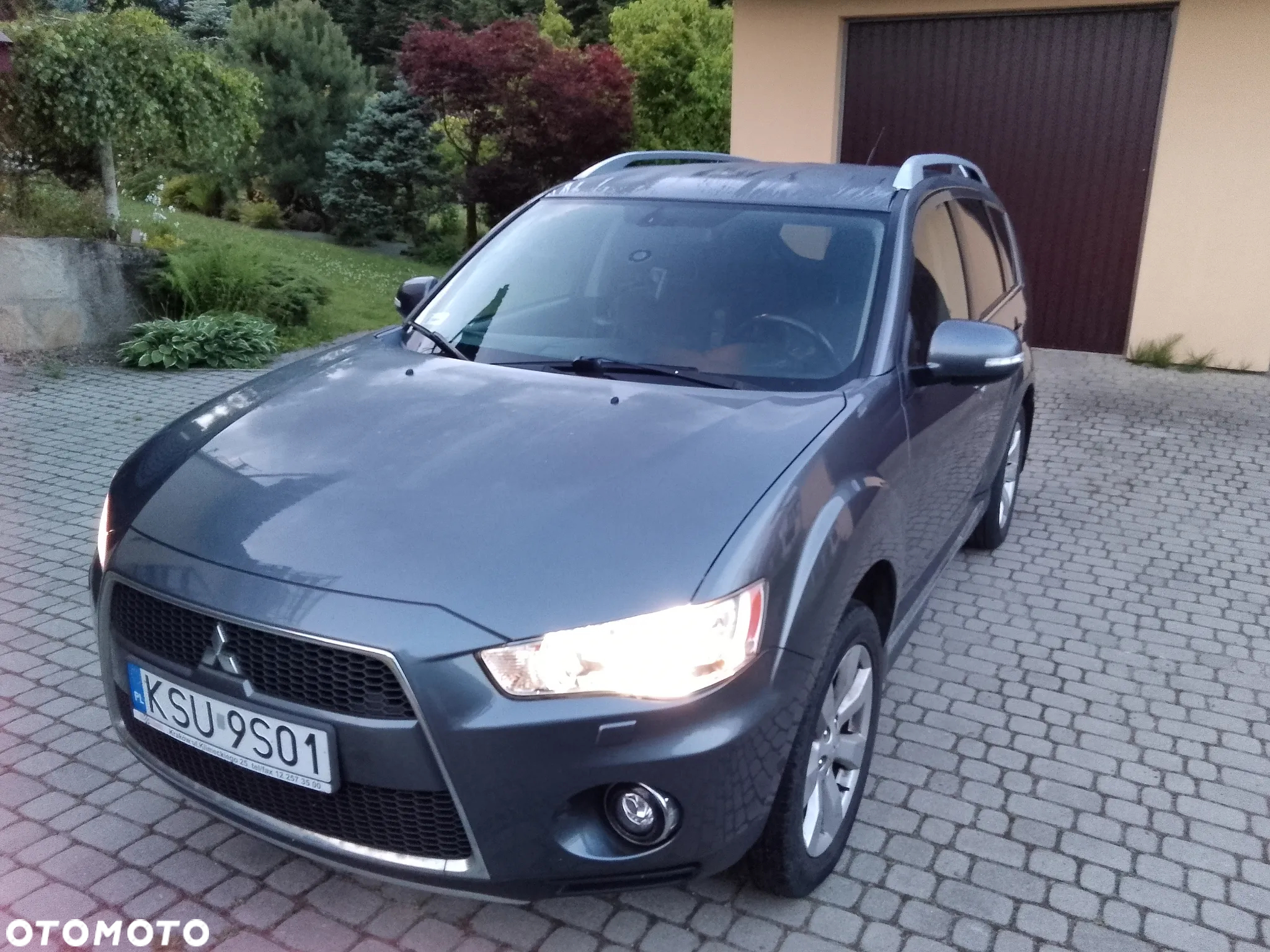 Mitsubishi Outlander 2.0 DID Intense + - 5