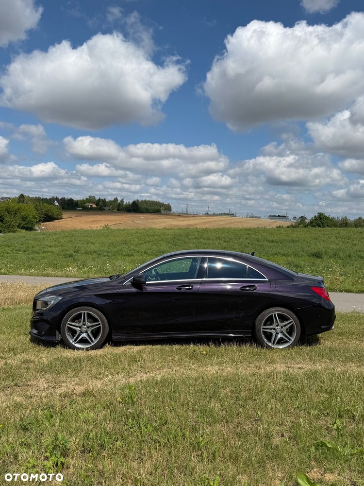 Mercedes-Benz CLA 200 7G-DCT AMG Line - 10