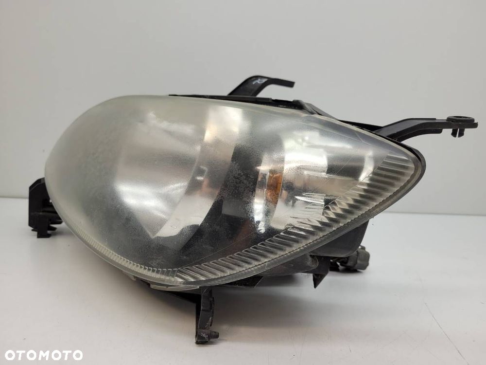 LAMPA LEWY PRZÓD REFLEKTOR 3M71-13W030-AF MAZDA 2 DY 2005 EUROPA - 2