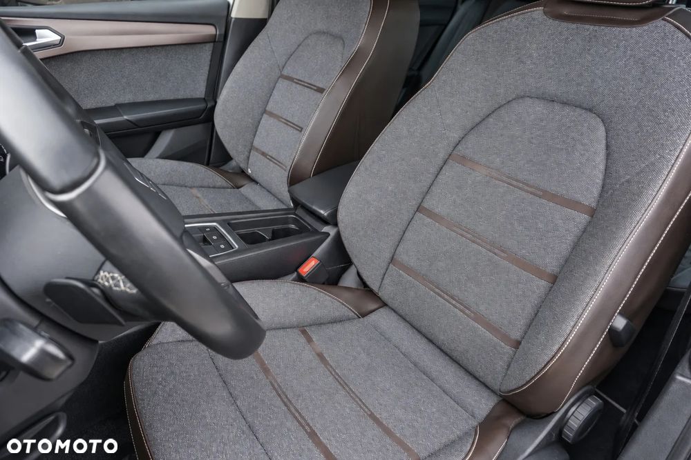 Seat Leon 1.5 eTSI Xcellence DSG - 27
