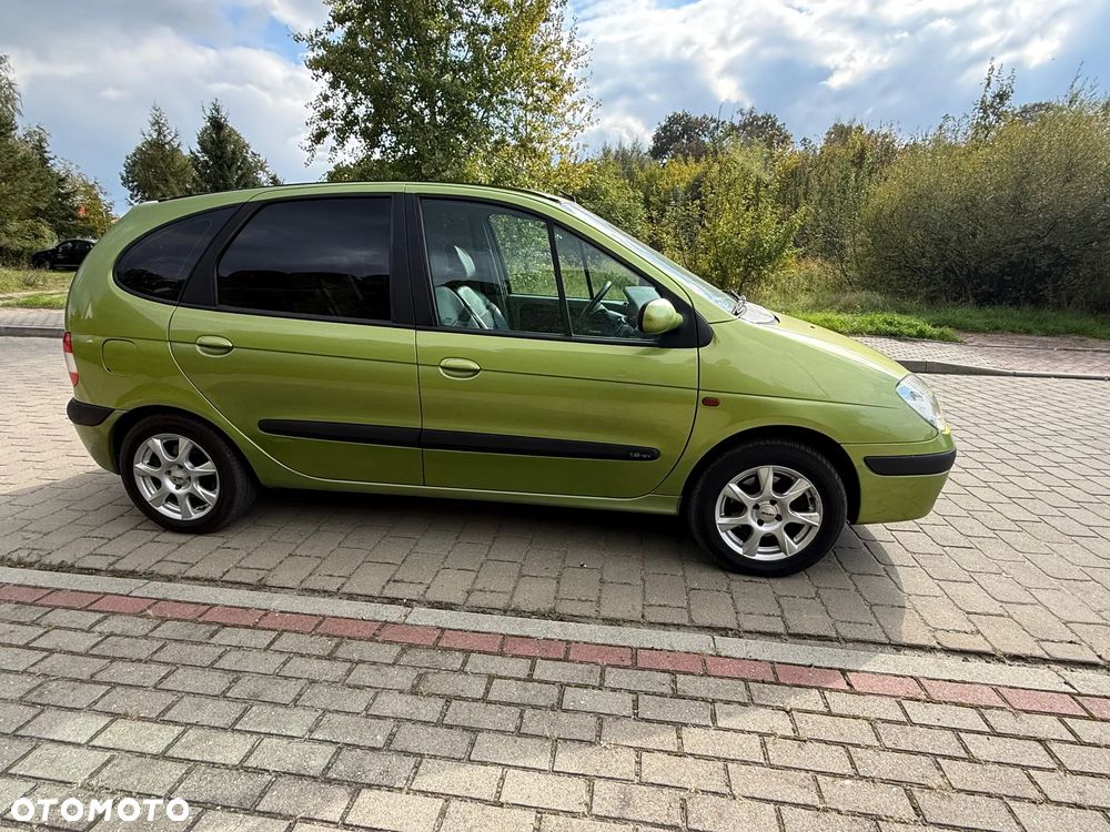 Renault Scenic 1.6 16V Luxe Expression - 4