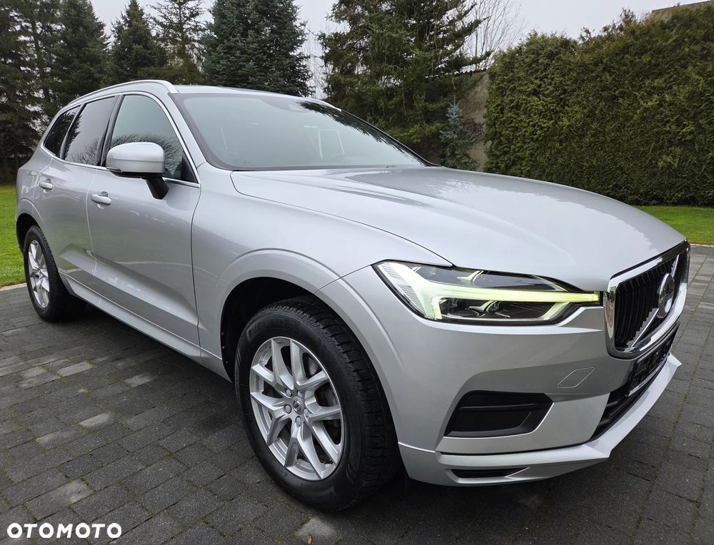 Volvo XC 60 D4 Momentum Pro - 11
