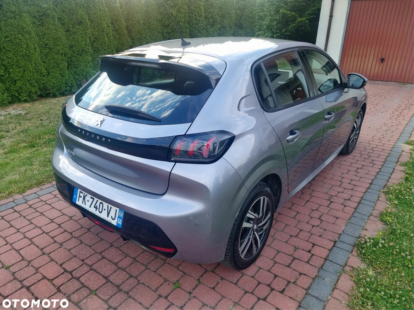 Peugeot 208 1.2 PureTech GT Line S&S EAT8 - 11