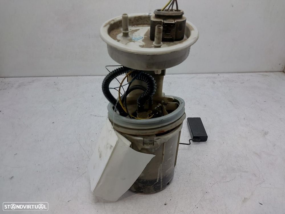 SENSOR DE COMBUSTÍVEL VOLKSWAGEN PASSAT 2003 -3C0919050AA - 3