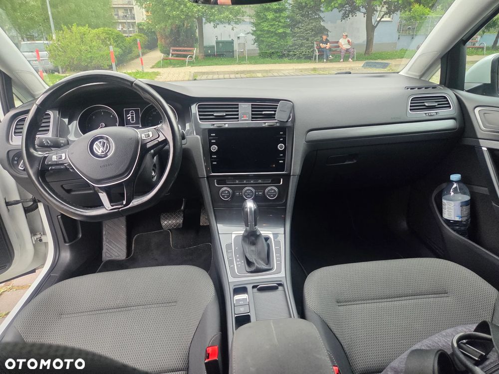 Volkswagen Golf 1.6 TDI (BlueMotion Technology) DSG Trendline - 10